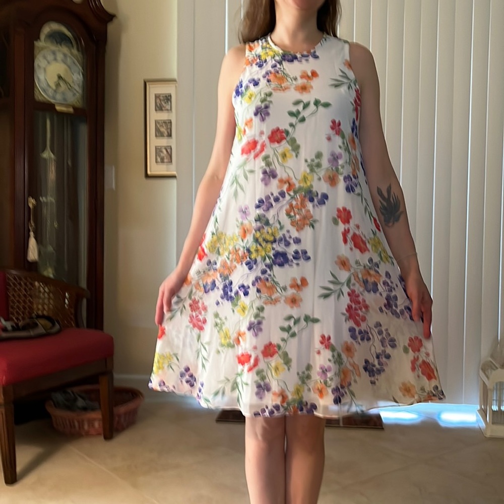 Light and breezy in floral , size 2.